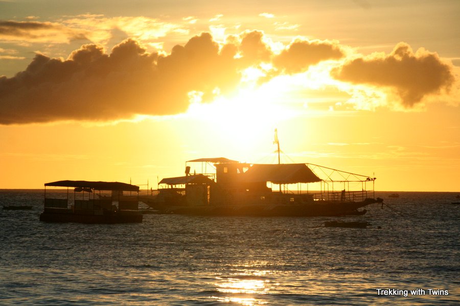 Boracay Sunset | Boracay Family Travel Guide