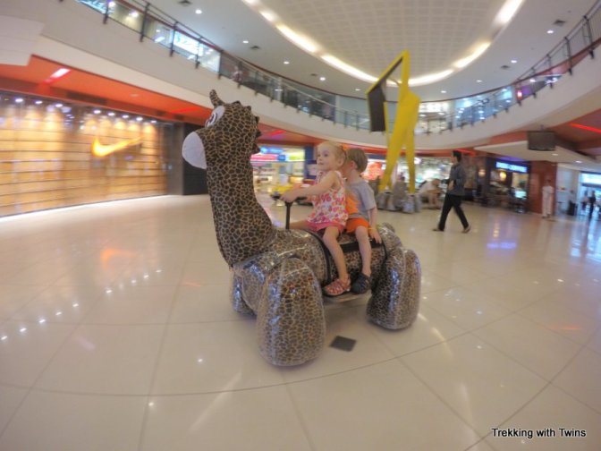 Cebu Ayala Mall Car Ride | Trekking with Twins